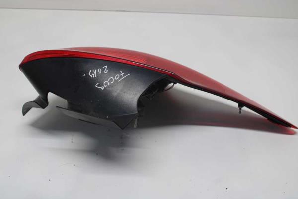 FEU ARRIERE GAUCHE FORD FOCUS 5PORTES 2014-2019 - Vue 2